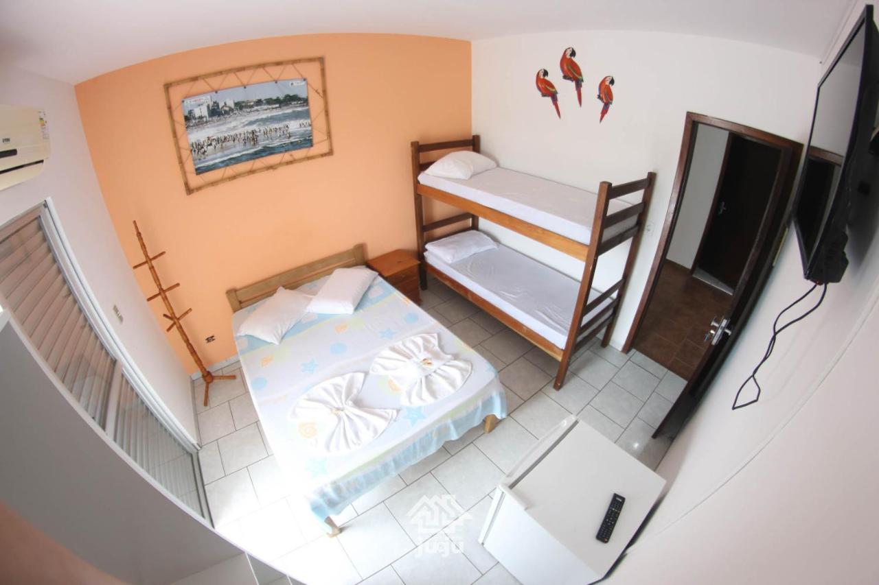 Pousada Ju&Ju A 400 Mts Da Praia Понтал-ду-Парана Экстерьер фото